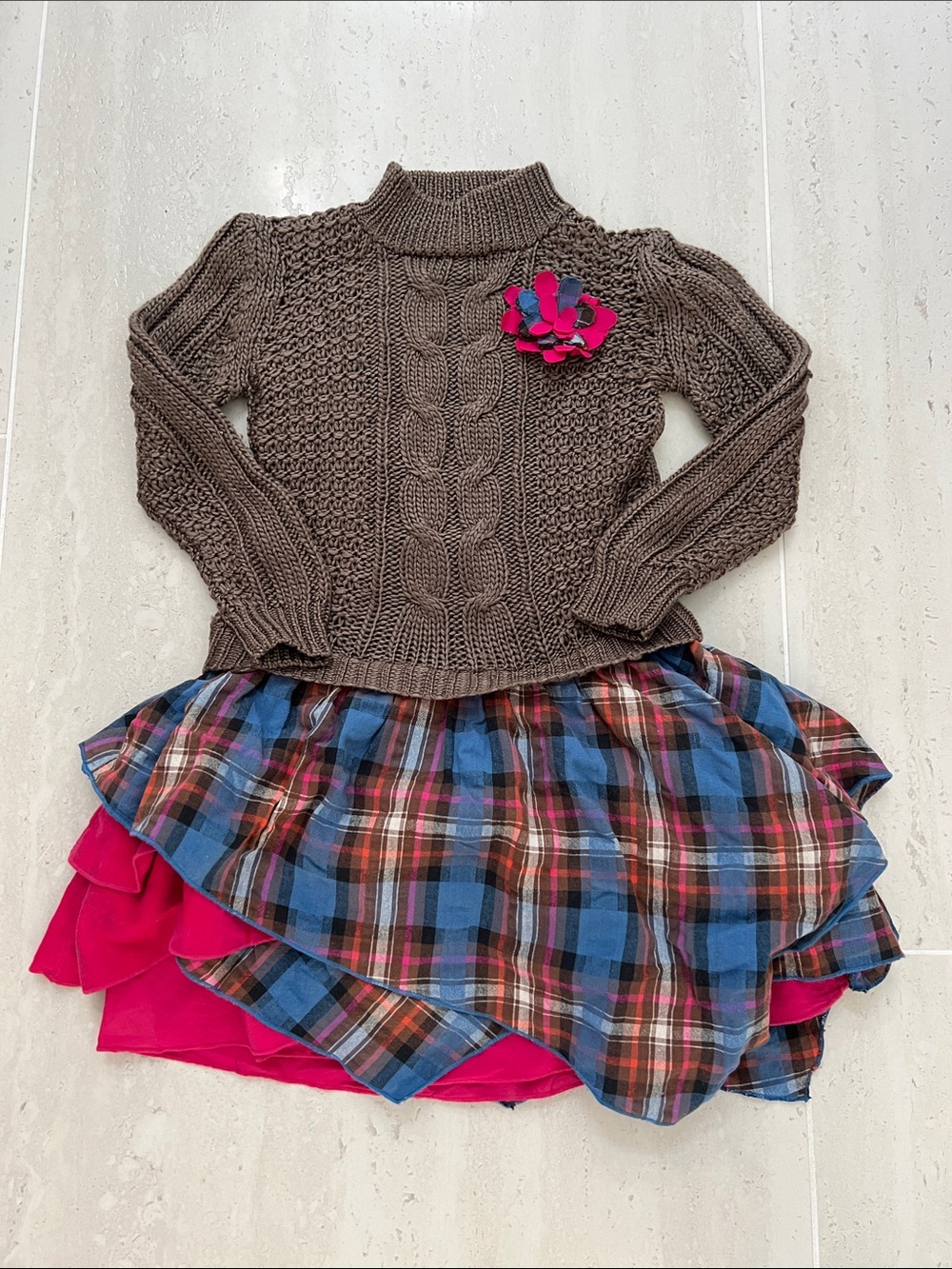 Eliana et Lena Brown Cable-Knit Dress with Blue Plaid and Pink Accents
